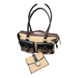 Dooney satchel and wallet set ￼